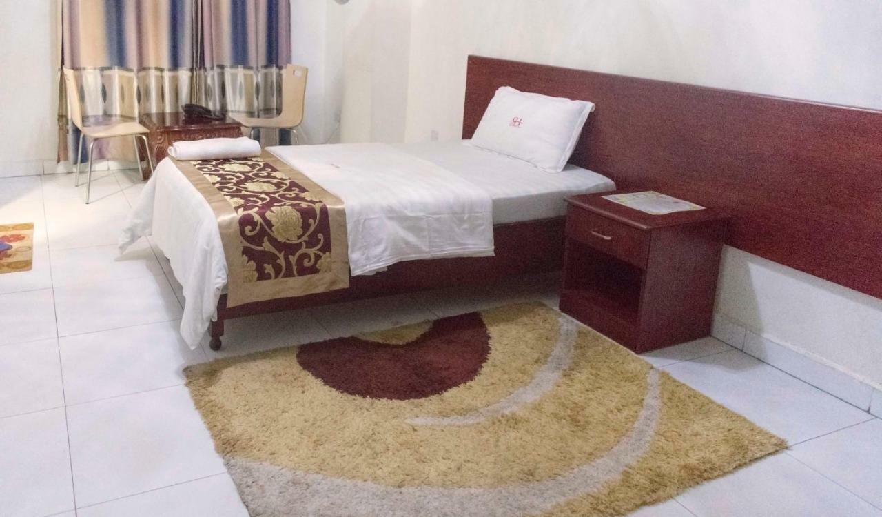 Sunrise Hotel Kampala Kültér fotó